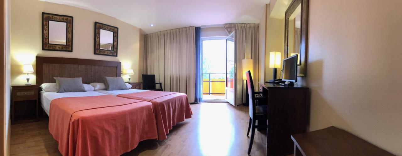 Hotel V.Ciudad Аранда де Дуеро Екстериор снимка