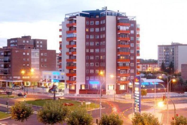 Hotel V.Ciudad Аранда де Дуеро Екстериор снимка