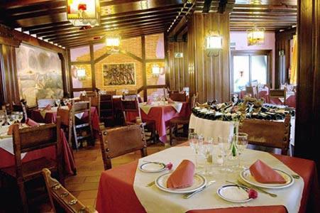 Hotel V.Ciudad Аранда де Дуеро Екстериор снимка